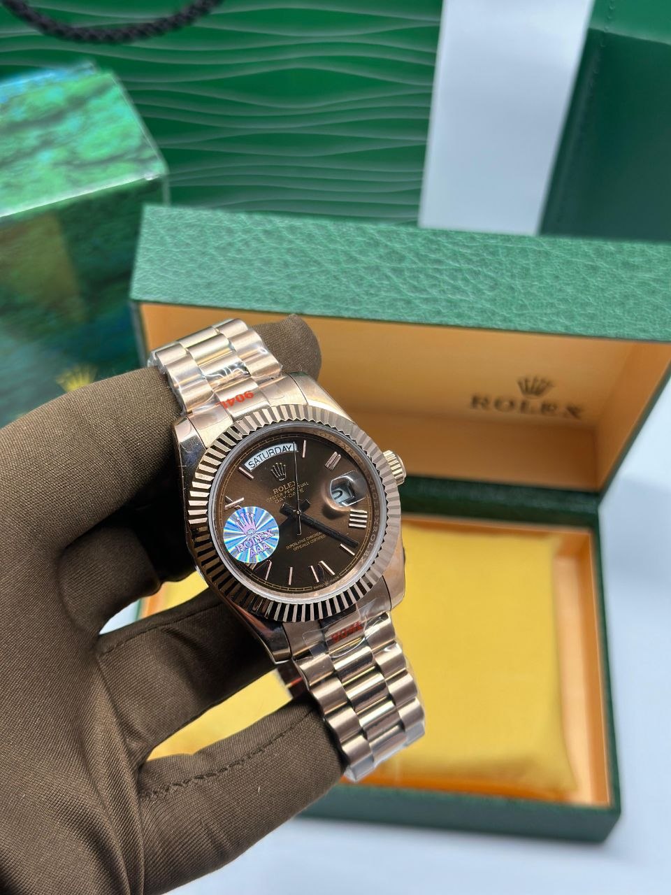 שעון רולקס מאסטר 1:1 באיכות גבוהה, עם אחריות וקופסה מהודרת, מנגנון איכותי וגימור ברמה גבוהה
